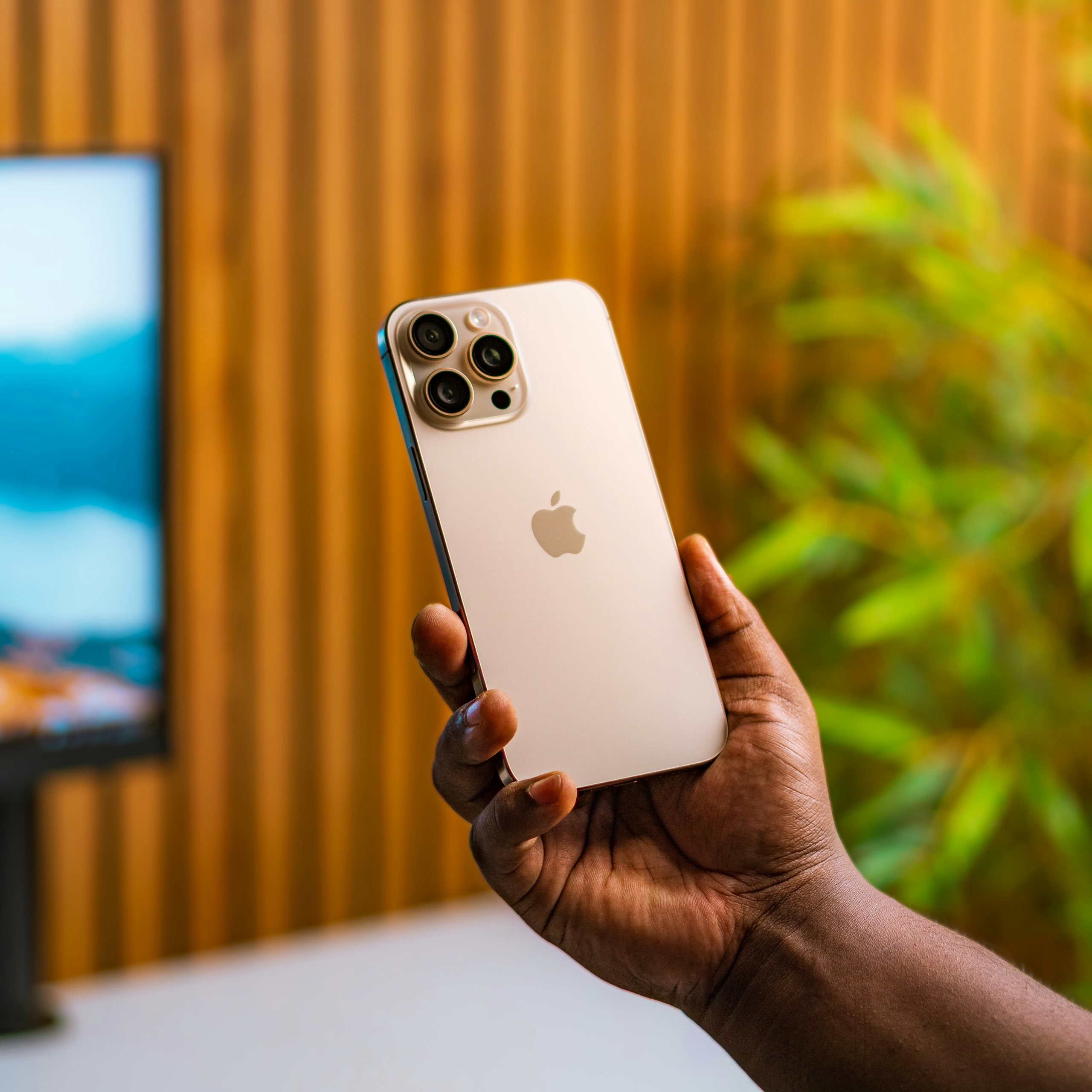 iPhone 16 Pro Max – 16 Surprising Facts You Didn’t Know!