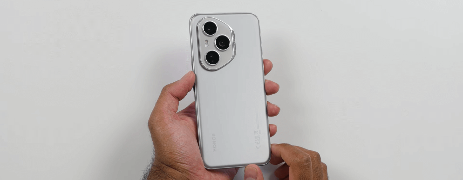 Honor 400 Pro Review 2025 – The Flagship Killer That Beats Expectations